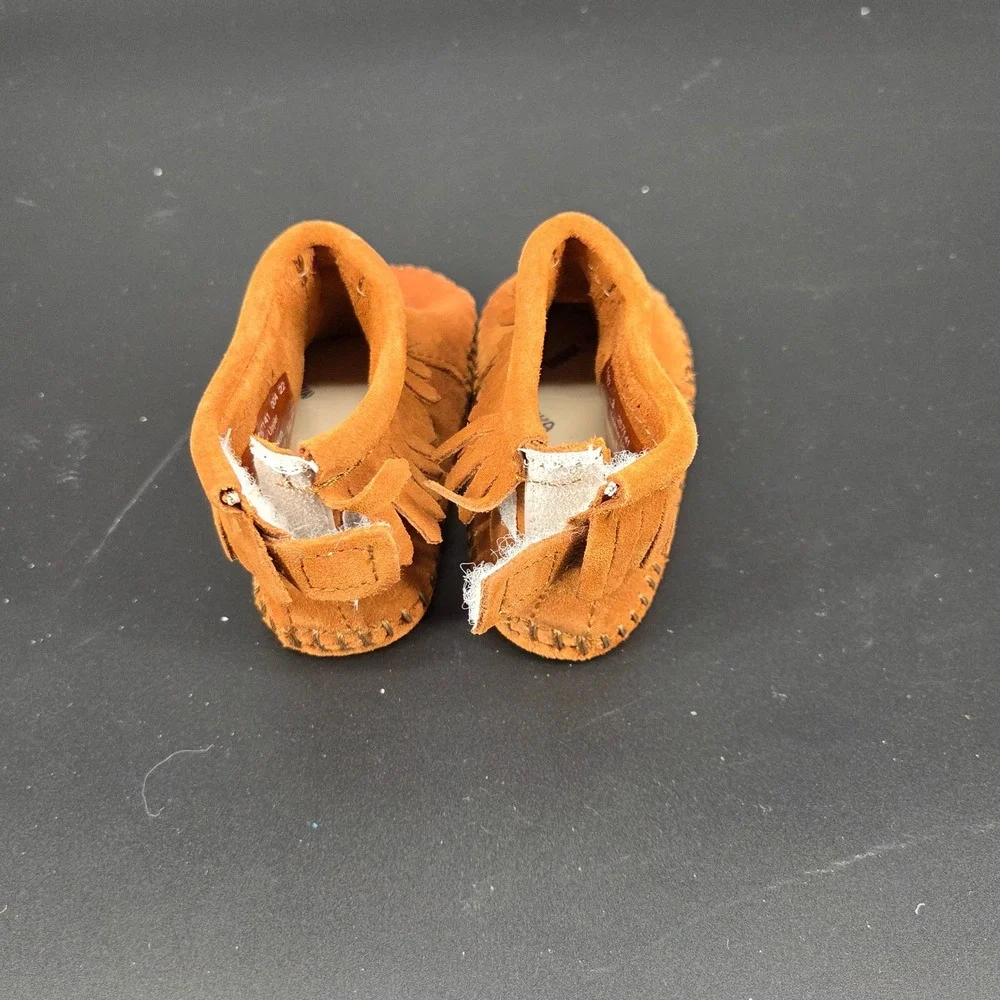 Minnetonka Toddler Boots Tan Suede Moccasins Fringe Size 3